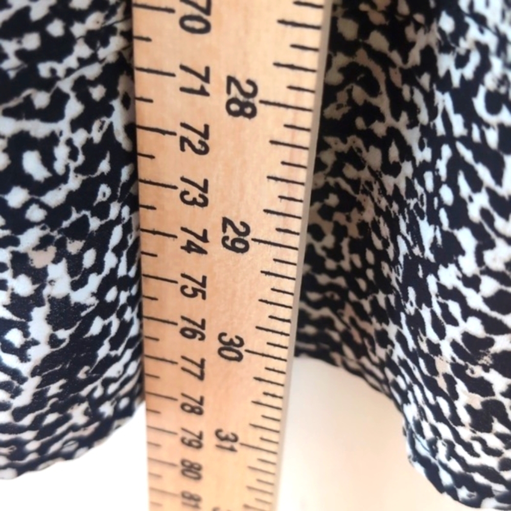 Chico's Size 2 Large 12 Black & White Oversized Button Down Shirt Long Sleeve - Picture 9 of 13